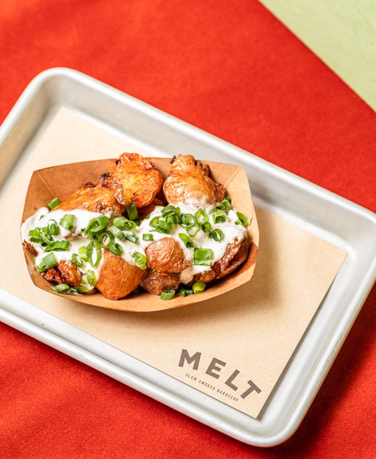 should_generate_image_description